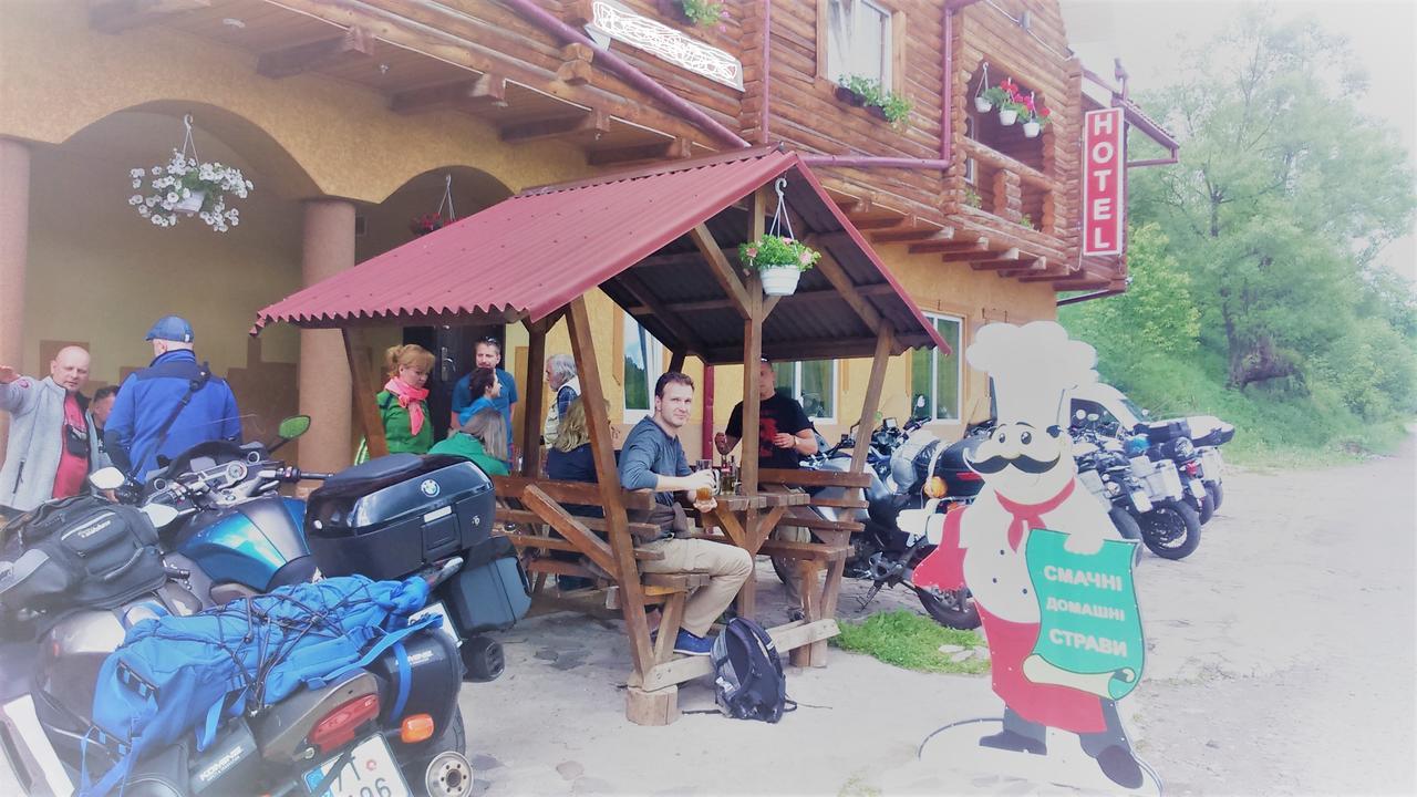 "Lian" Family Hotel & Restaurant Volosyanka  Zewnętrze zdjęcie