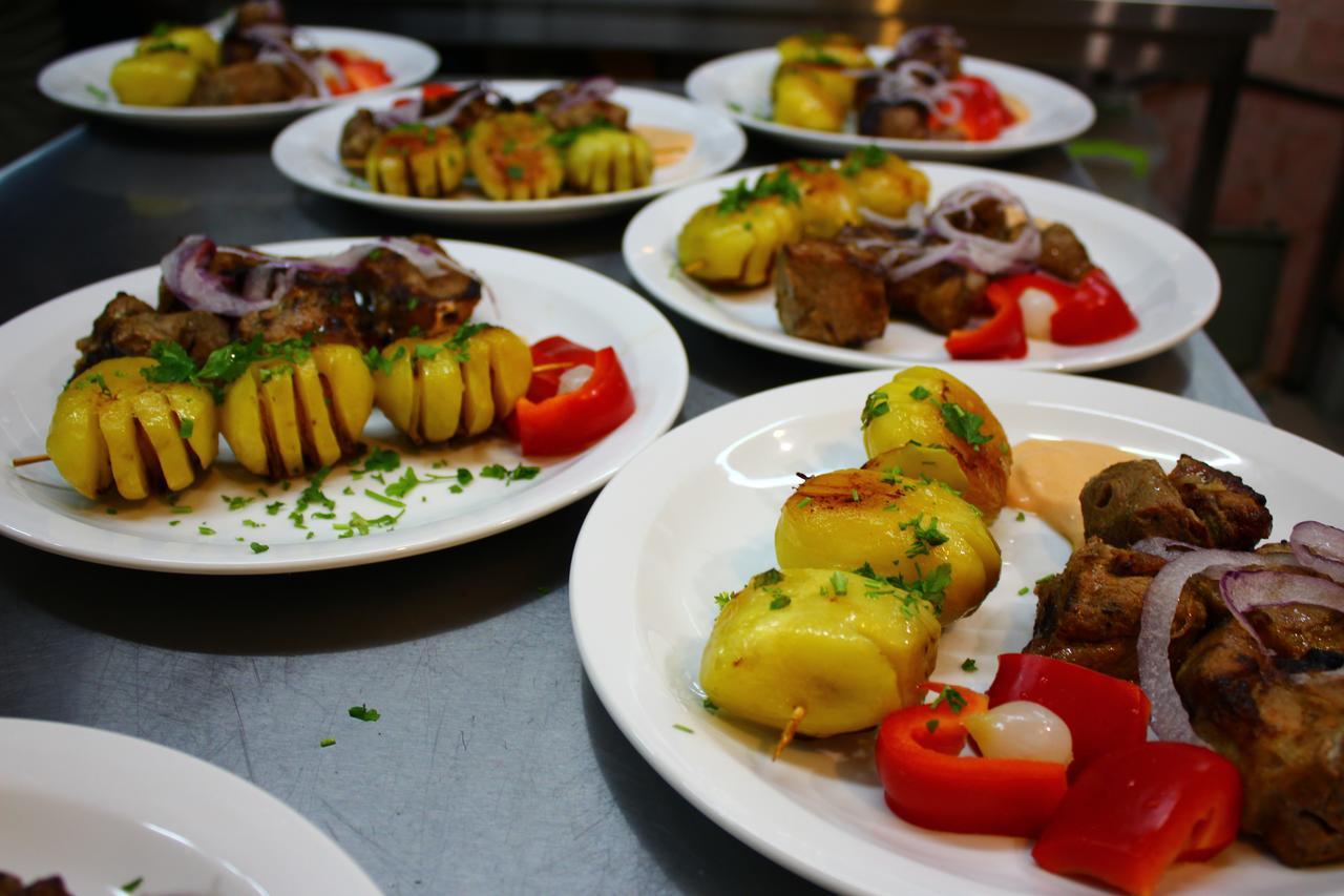 "Lian" Family Hotel & Restaurant Volosyanka  Zewnętrze zdjęcie