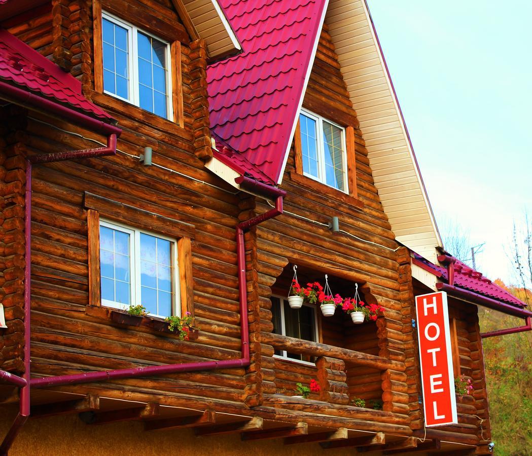 "Lian" Family Hotel & Restaurant Volosyanka  Zewnętrze zdjęcie